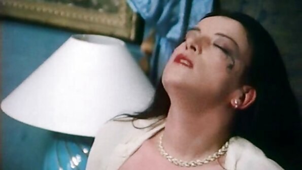 ಯಂಗ್ ಸ್ಟಡ್ ಫಕಿಂಗ್ ಎ ಕೌಗರ್